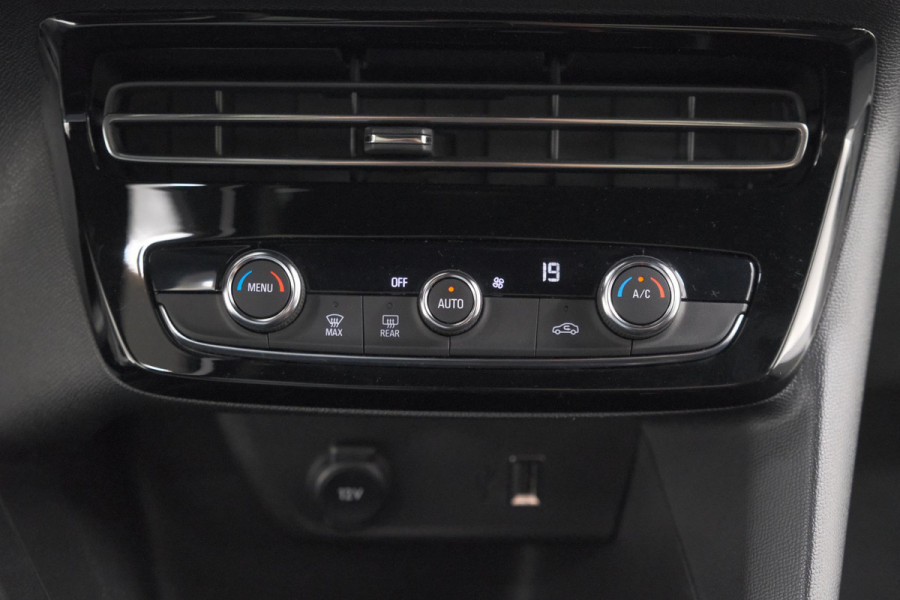 Opel Mokka Electric Level 4 50 kWh | SOH 97,5% | Adaptieve Cruise Control | Camera | Apple Carplay | Dodehoekdetectie
