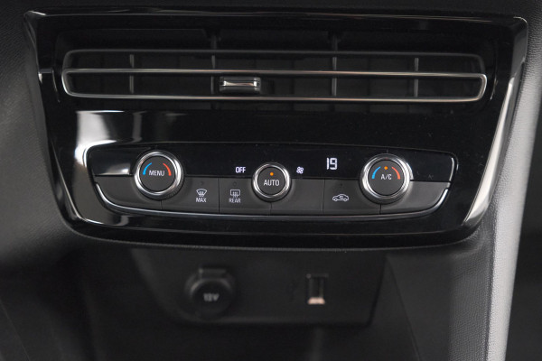Opel Mokka Electric Level 4 50 kWh | SOH 97,5% | Adaptieve Cruise Control | Camera | Apple Carplay | Dodehoekdetectie