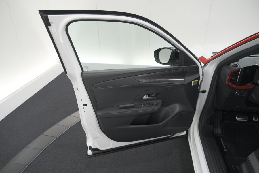 Opel Mokka Electric Level 4 50 kWh | SOH 97,5% | Adaptieve Cruise Control | Camera | Apple Carplay | Dodehoekdetectie