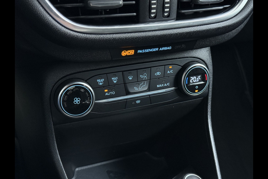Ford Fiesta 1.0T ST-Line 5Drs Navi Ecc Apple Carplay Android Auto Cruise Control Pdc DAB Lmv Privacy Glas Isofix Voorruitverwarming Lane Assist Led