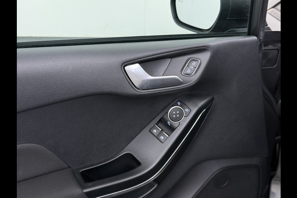 Ford Fiesta 1.0T ST-Line 5Drs Navi Ecc Apple Carplay Android Auto Cruise Control Pdc DAB Lmv Privacy Glas Isofix Voorruitverwarming Lane Assist Led