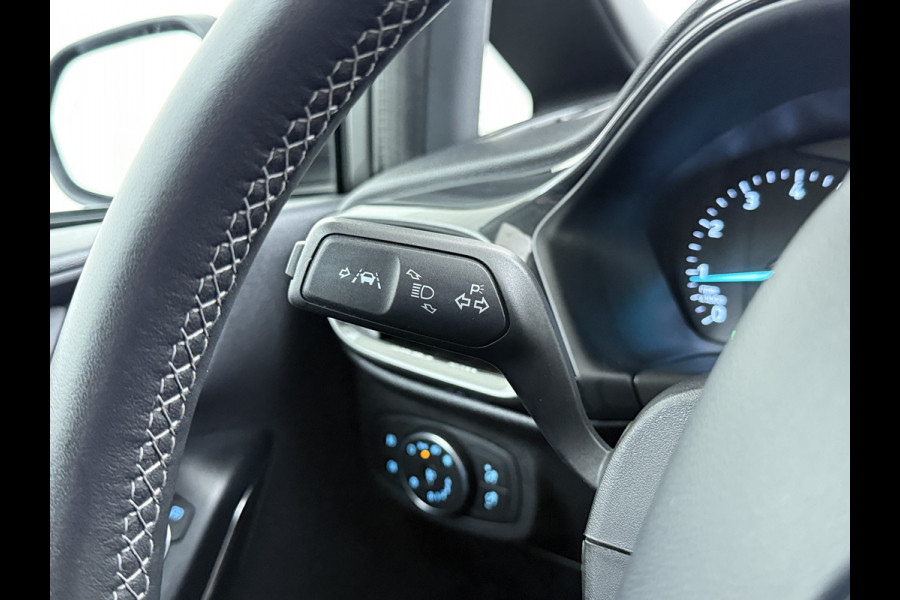 Ford Fiesta 1.0T ST-Line 5Drs Navi Ecc Apple Carplay Android Auto Cruise Control Pdc DAB Lmv Privacy Glas Isofix Voorruitverwarming Lane Assist Led