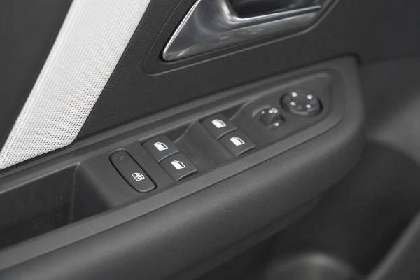 Citroën C4 1.2 Hybrid 145pk Max | 360 Camera | Adaptieve Cruise Control | Navigatie | Apple Carplay