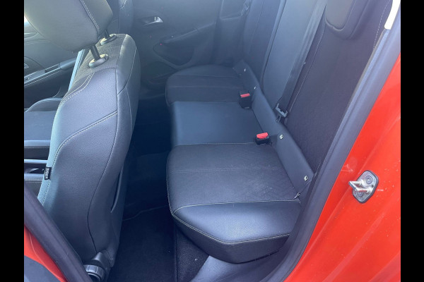 Opel Corsa 1.2 Elegance / CarPlay /