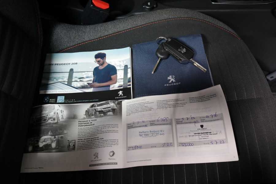 Peugeot 208 1.2 PureTech Blue Lease Active