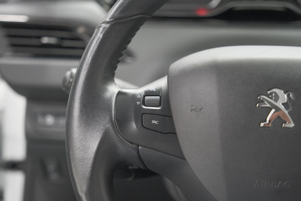 Peugeot 208 PureTech 82 Signature | Parkeersensoren | Apple Carplay | Pack Connect | Armsteun