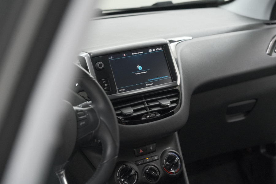 Peugeot 208 PureTech 82 Signature | Parkeersensoren | Apple Carplay | Pack Connect | Armsteun