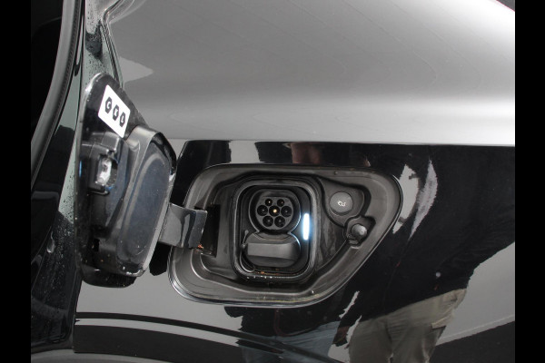 Polestar 2 Standard Range Single Motor 69 kWh 360* Camera Dab Led Verwarmde voorstoelen Navigatie Apple Carplay/Android Auto Climate Control Parkeer sensoren Panoramadak Keyless Stuurverwarming