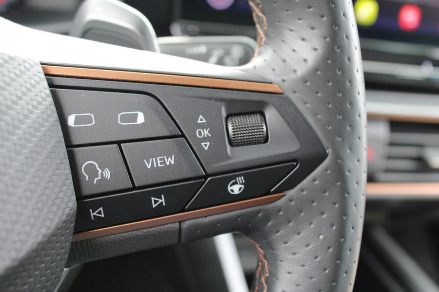 CUPRA Formentor 1.4 e-Hybrid VZ Copper Edition 245pk | PHEV | Stoelverwarming | Adaptive Cruise Control | 360 Camera | Elektr. Stoel | Stoel en Stuur Verwarming