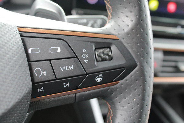 CUPRA Formentor 1.4 e-Hybrid VZ Copper Edition 245pk | PHEV | Stoelverwarming | Adaptive Cruise Control | 360 Camera | Elektr. Stoel | Stoel en Stuur Verwarming