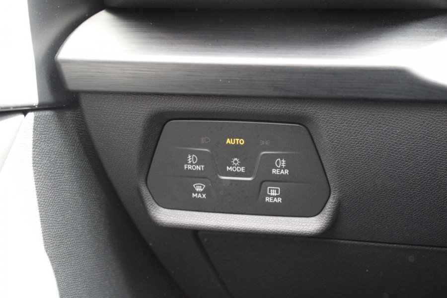 CUPRA Formentor 1.4 e-Hybrid VZ Copper Edition 245pk | PHEV | Stoelverwarming | Adaptive Cruise Control | 360 Camera | Elektr. Stoel | Stoel en Stuur Verwarming
