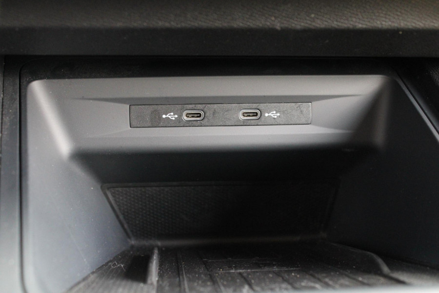 CUPRA Formentor 1.4 e-Hybrid VZ Copper Edition 245pk | PHEV | Stoelverwarming | Adaptive Cruise Control | 360 Camera | Elektr. Stoel | Stoel en Stuur Verwarming