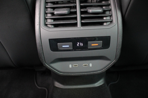 CUPRA Formentor 1.4 e-Hybrid VZ Copper Edition 245pk | PHEV | Stoelverwarming | Adaptive Cruise Control | 360 Camera | Elektr. Stoel | Stoel en Stuur Verwarming