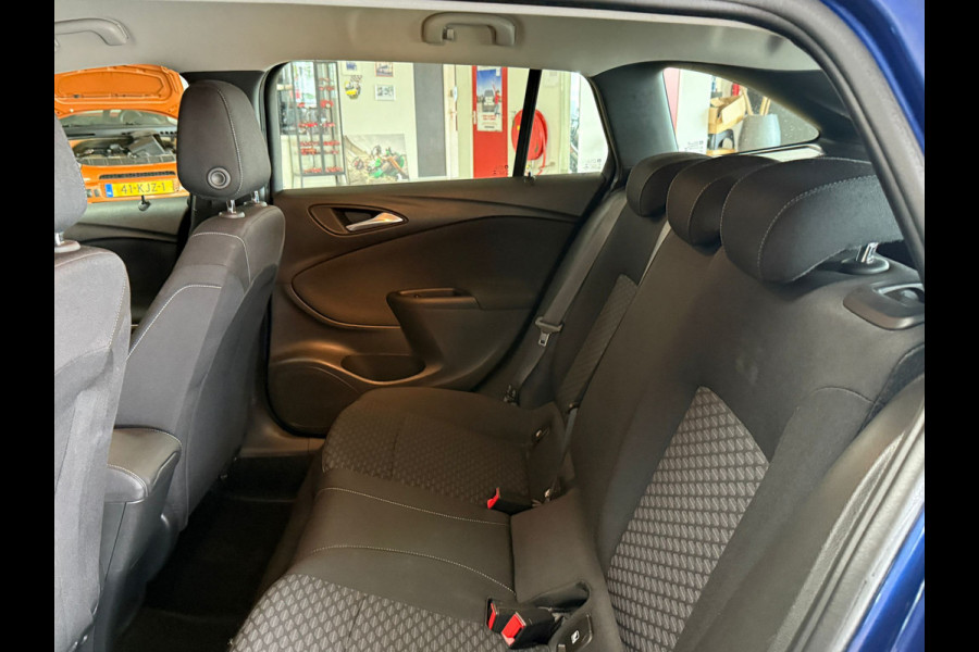 Opel Astra Sports Tourer 1.2 Business Elegance | Camera | Navigatie | Cruise