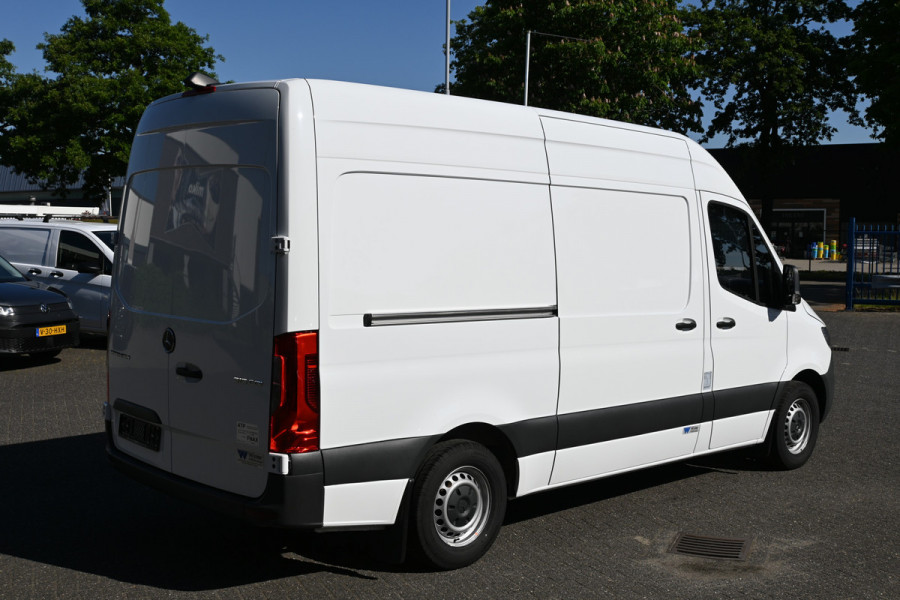 Mercedes-Benz Sprinter 315 CDI L2H2 RWD Koelwagen Webasto Frigo 3000 MBUX met camera, D/N koeling, Geveerde stoel