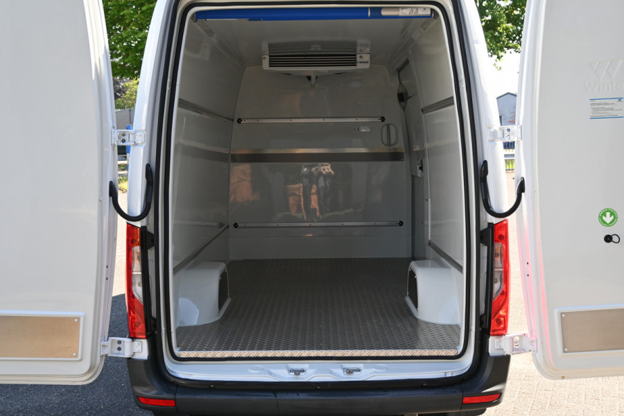 Mercedes-Benz Sprinter 315 CDI L2H2 RWD Koelwagen Webasto Frigo 3000 MBUX met camera, D/N koeling, Geveerde stoel