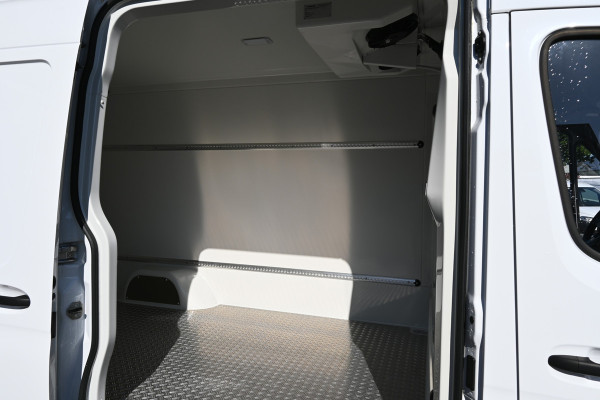 Mercedes-Benz Sprinter 315 CDI L2H2 RWD Koelwagen Webasto Frigo 3000 MBUX met camera, D/N koeling, Geveerde stoel