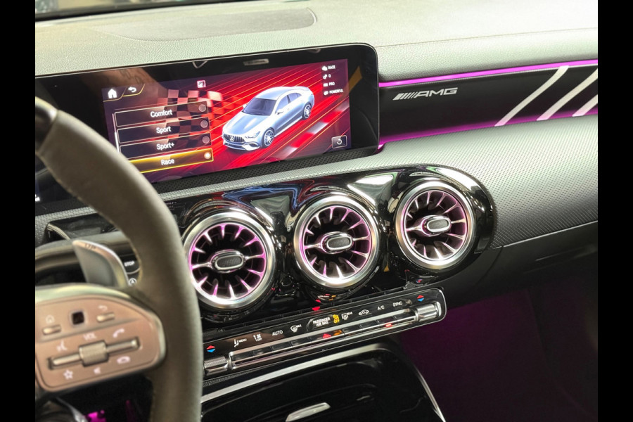 Mercedes-Benz CLA-Klasse AMG 45 S 4MATIC+ | Pano | Sfeerverlichting | Camera | Stoelverwarming/Verkoeling