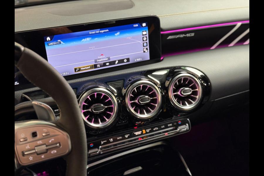 Mercedes-Benz CLA-Klasse AMG 45 S 4MATIC+ | Pano | Sfeerverlichting | Camera | Stoelverwarming/Verkoeling