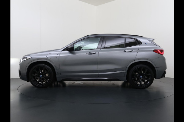 BMW X2 xDrive25e M SPORT Business Edition Plus BOMVOL | PHEV| PANO| NAP| STOEL + STUURVERWARMING| COMFORT ACCESS| ELEK. ACHTERKLEP| AFNEEMBARE TREKHAAK| HUD| ACHTERUITRIJCAMERA| APPLE CARPLAY