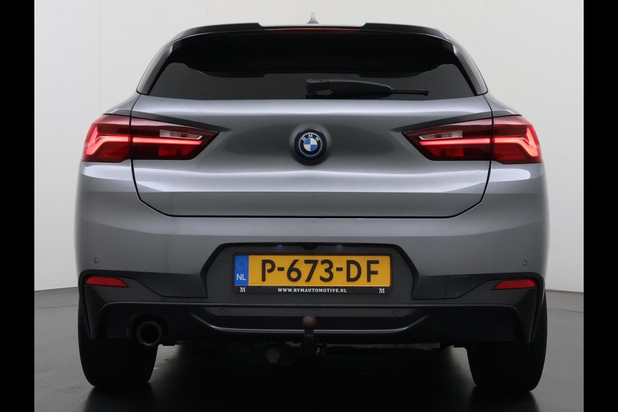 BMW X2 xDrive25e M SPORT Business Edition Plus BOMVOL | PHEV| PANO| NAP| STOEL + STUURVERWARMING| COMFORT ACCESS| ELEK. ACHTERKLEP| AFNEEMBARE TREKHAAK| HUD| ACHTERUITRIJCAMERA| APPLE CARPLAY