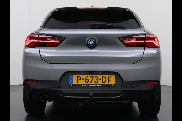 BMW X2 xDrive25e M SPORT Business Edition Plus BOMVOL | PHEV| PANO| NAP| STOEL + STUURVERWARMING| COMFORT ACCESS| ELEK. ACHTERKLEP| AFNEEMBARE TREKHAAK| HUD| ACHTERUITRIJCAMERA| APPLE CARPLAY