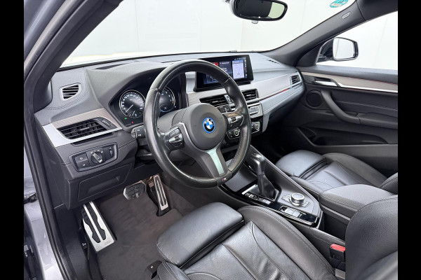 BMW X2 xDrive25e M SPORT Business Edition Plus BOMVOL | PHEV| PANO| NAP| STOEL + STUURVERWARMING| COMFORT ACCESS| ELEK. ACHTERKLEP| AFNEEMBARE TREKHAAK| HUD| ACHTERUITRIJCAMERA| APPLE CARPLAY