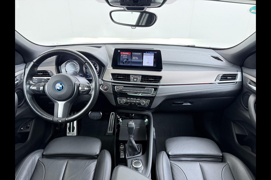 BMW X2 xDrive25e M SPORT Business Edition Plus BOMVOL | PHEV| PANO| NAP| STOEL + STUURVERWARMING| COMFORT ACCESS| ELEK. ACHTERKLEP| AFNEEMBARE TREKHAAK| HUD| ACHTERUITRIJCAMERA| APPLE CARPLAY