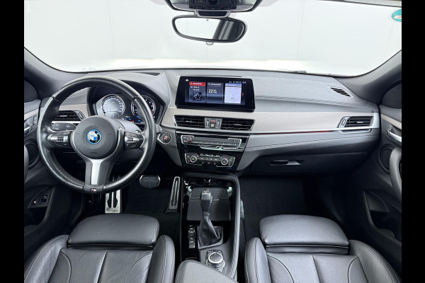 BMW X2 xDrive25e M SPORT Business Edition Plus BOMVOL | PHEV| PANO| NAP| STOEL + STUURVERWARMING| COMFORT ACCESS| ELEK. ACHTERKLEP| AFNEEMBARE TREKHAAK| HUD| ACHTERUITRIJCAMERA| APPLE CARPLAY