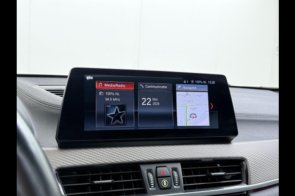 BMW X2 xDrive25e M SPORT Business Edition Plus BOMVOL | PHEV| PANO| NAP| STOEL + STUURVERWARMING| COMFORT ACCESS| ELEK. ACHTERKLEP| AFNEEMBARE TREKHAAK| HUD| ACHTERUITRIJCAMERA| APPLE CARPLAY