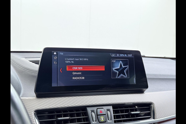 BMW X2 xDrive25e M SPORT Business Edition Plus BOMVOL | PHEV| PANO| NAP| STOEL + STUURVERWARMING| COMFORT ACCESS| ELEK. ACHTERKLEP| AFNEEMBARE TREKHAAK| HUD| ACHTERUITRIJCAMERA| APPLE CARPLAY