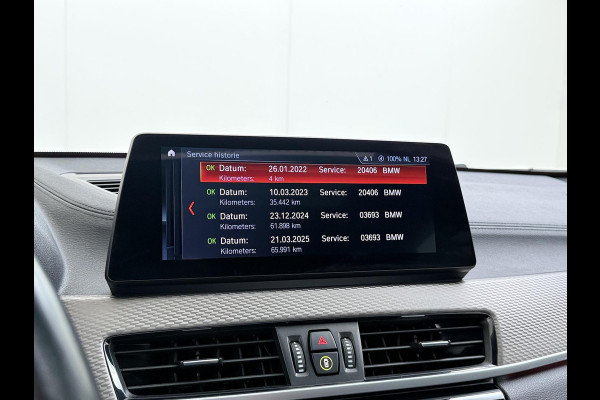 BMW X2 xDrive25e M SPORT Business Edition Plus BOMVOL | PHEV| PANO| NAP| STOEL + STUURVERWARMING| COMFORT ACCESS| ELEK. ACHTERKLEP| AFNEEMBARE TREKHAAK| HUD| ACHTERUITRIJCAMERA| APPLE CARPLAY