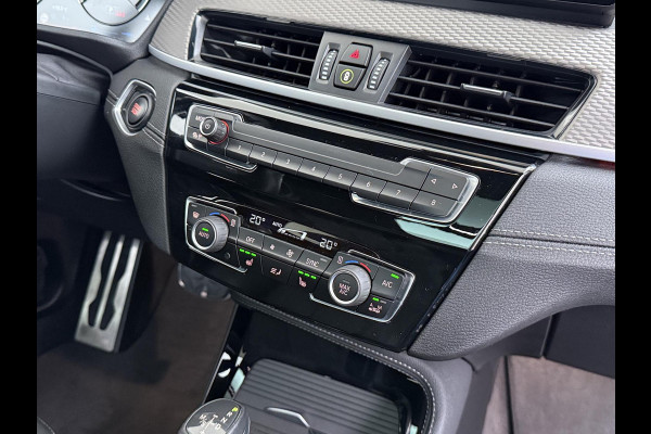 BMW X2 xDrive25e M SPORT Business Edition Plus BOMVOL | PHEV| PANO| NAP| STOEL + STUURVERWARMING| COMFORT ACCESS| ELEK. ACHTERKLEP| AFNEEMBARE TREKHAAK| HUD| ACHTERUITRIJCAMERA| APPLE CARPLAY