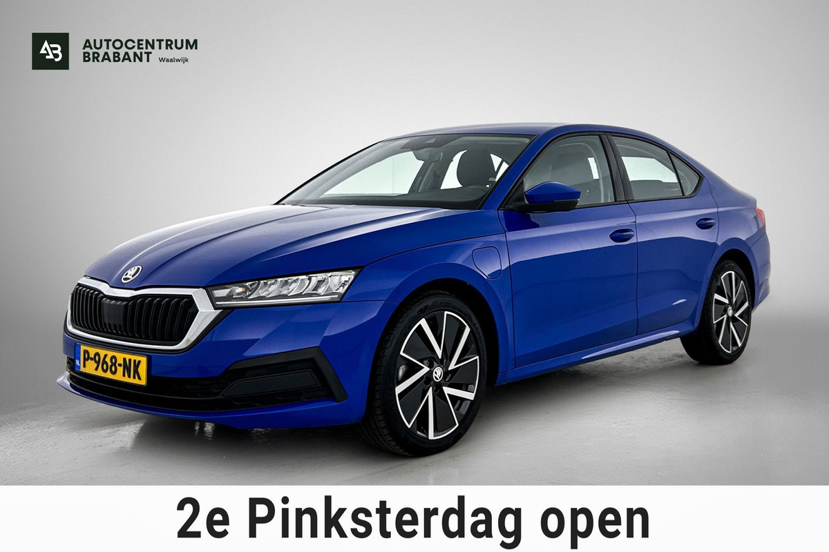 Škoda Octavia 1.4 TSI iV PHEV Business Edition| 204PK | LAGE KM! | Perf onderH | Add cruise | Lane Ass | Carplay | TrekH |
