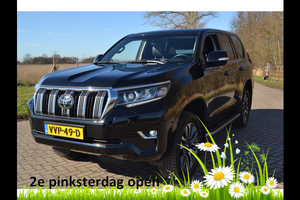 Toyota Land Cruiser 150 2.8 D-4D-F Professional Window Van