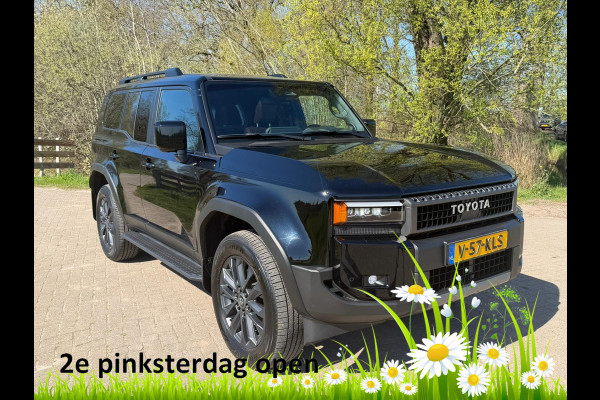 Toyota Land Cruiser 250 2.8 D-4D Standard Roof Window Van Professional