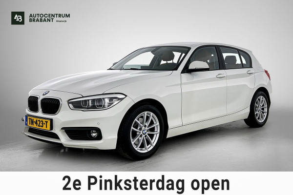 BMW 1-serie 118i High Executive (GROOT-NAVIGATIE, LEDER, STOELVERWARMING, PARKEERSENSOREN, DEALER ONDERHOUDEN)