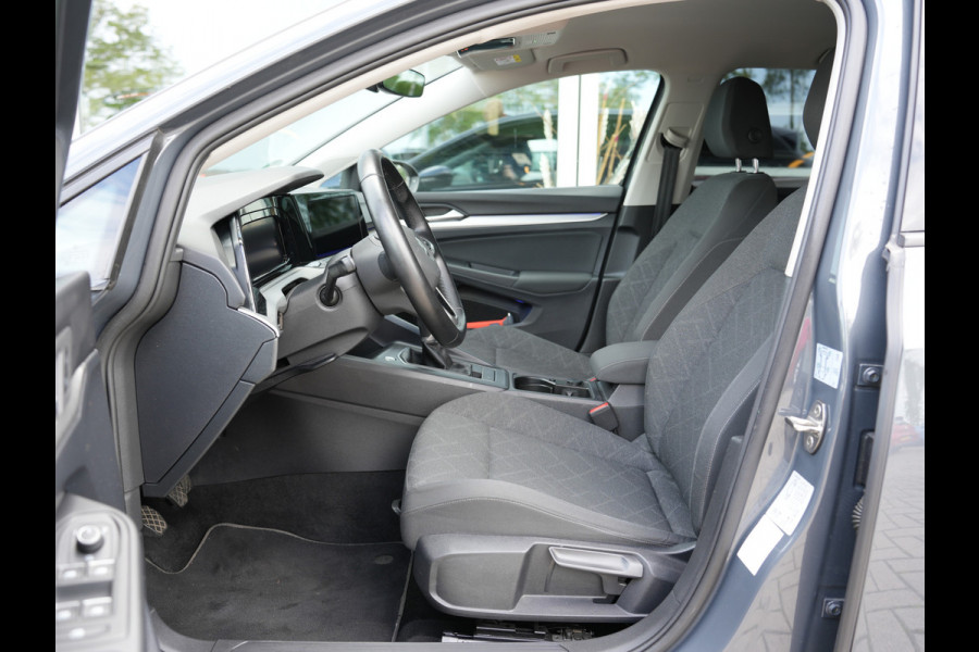 Volkswagen Golf 1.0 TSI Life | Draadloze telefoonlader | Cruise adaptief | Apple Carplay/Android Auto