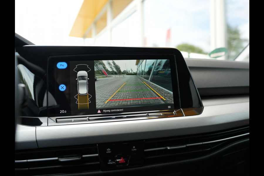 Volkswagen Golf 1.0 TSI Life | Draadloze telefoonlader | Cruise adaptief | Apple Carplay/Android Auto