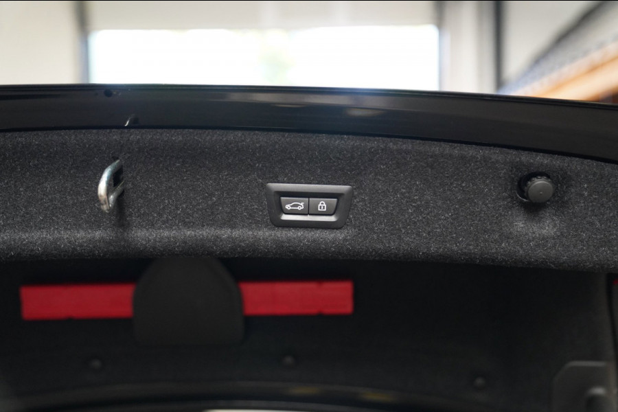 BMW 3-serie M340i xDrive High Executive Edition | Harman Kardon | HuD | Schuif/kanteldak | 360 cam | Adaptieve Cruise | 374 PK