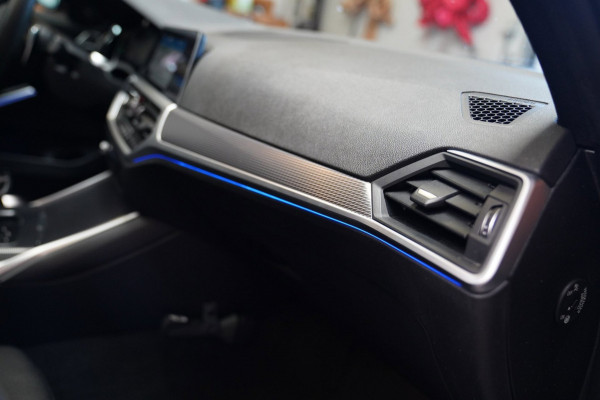 BMW 3-serie M340i xDrive High Executive Edition | Harman Kardon | HuD | Schuif/kanteldak | 360 cam | Adaptieve Cruise | 374 PK