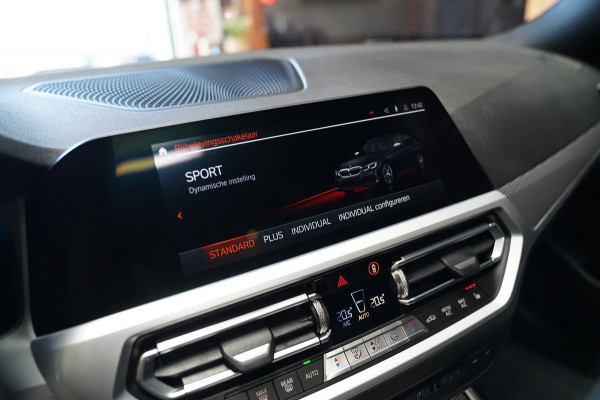 BMW 3-serie M340i xDrive High Executive Edition | Harman Kardon | HuD | Schuif/kanteldak | 360 cam | Adaptieve Cruise | 374 PK