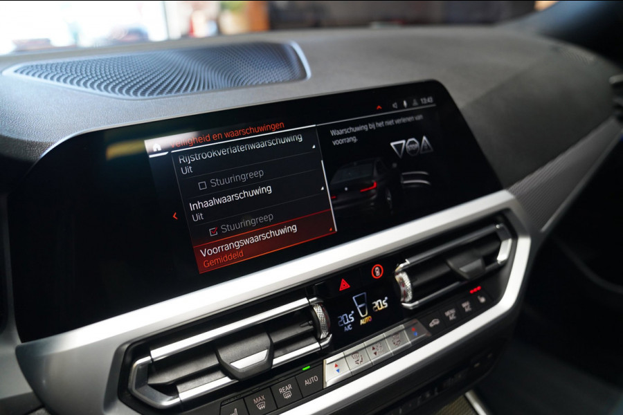 BMW 3-serie M340i xDrive High Executive Edition | Harman Kardon | HuD | Schuif/kanteldak | 360 cam | Adaptieve Cruise | 374 PK