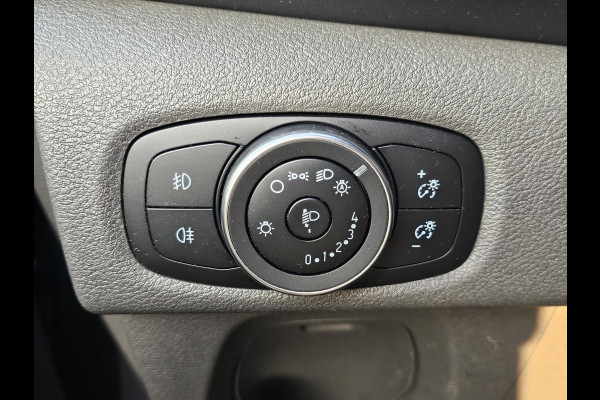 Ford Transit Custom 320 2.0 TDCI L1H1 Sport | 185pk Automaat| Bi-Xenon | Achteruitrijcamera | Stoel + Voorruit verwarming | 3 zits | Verlengde Fabrieksgarantie t/m 02/2027