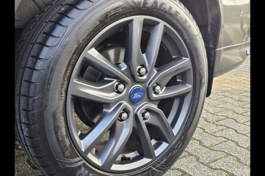 Ford Transit Custom 320 2.0 TDCI L1H1 Sport | 185pk Automaat| Bi-Xenon | Achteruitrijcamera | Stoel + Voorruit verwarming | 3 zits | Verlengde Fabrieksgarantie t/m 02/2027
