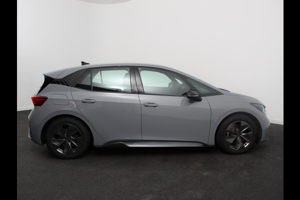 CUPRA Born Business Plus 62 kWh Climate control Adaptieve cruise control LED Lichtmetalen velgen Navigatie Apple Carplay/ Android Auto Camera Parkeersensoren Sfeerverlichting