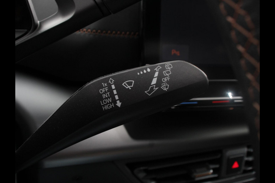 CUPRA Born Business Plus 62 kWh Climate control Adaptieve cruise control LED Lichtmetalen velgen Navigatie Apple Carplay/ Android Auto Camera Parkeersensoren Sfeerverlichting