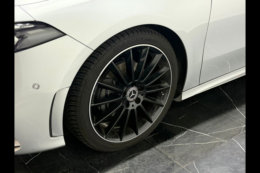 Mercedes-Benz A-Klasse 180 AMG Burmester Pano 360 Camera Multispaak