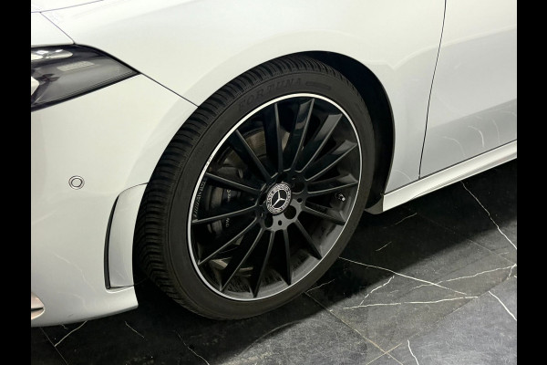 Mercedes-Benz A-Klasse 180 AMG Burmester Pano 360 Camera Multispaak