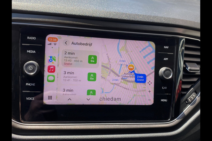 Volkswagen T-Roc 1.0 TSI Style - Navigatie I Airco I Veiligheid pakket I LED I PDC I Sport velgen I Dealer onderhouden